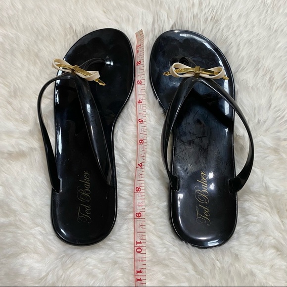 3/$32 TED BAKER Black Flip Flops Sandals Size 6 - Picture 3 of 6
